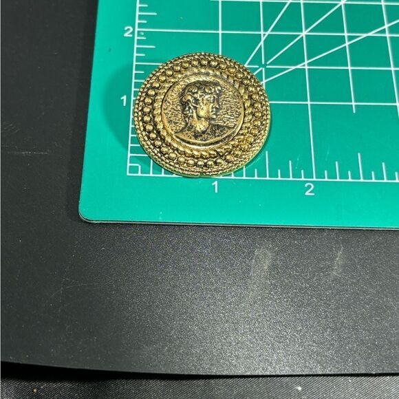 Set of 2 Vintage Roma Caesar Shoe‎ clips Metal Roman Gold Pat. Pending - Picture 4 of 4